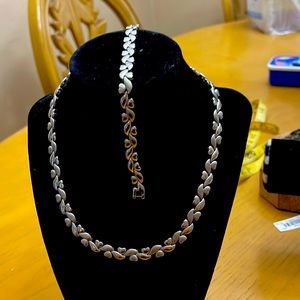 Stainless steel necklace and bracelet set